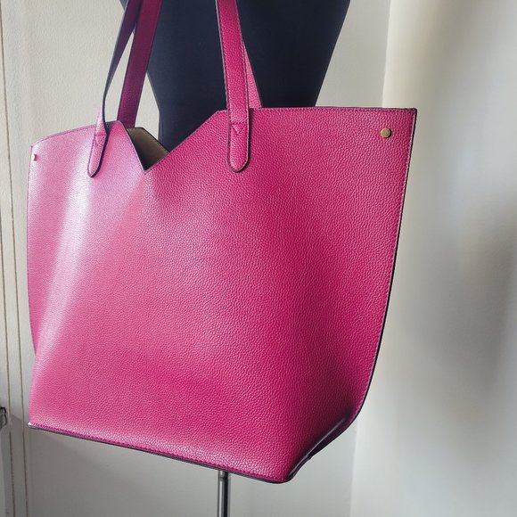 Neiman Marcus Handbags - Neiman Marcus Hot Pink Faux Leather Tote